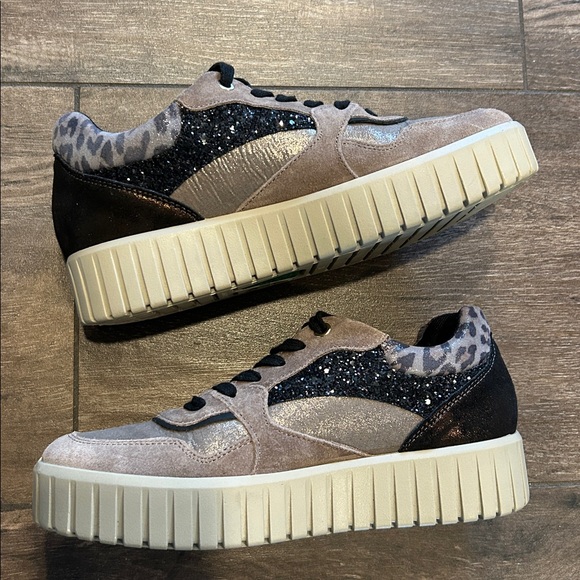 Igi&Co Shoes - IGI & Co Made in Italy Suede & Sparkle Sneakers Size 38